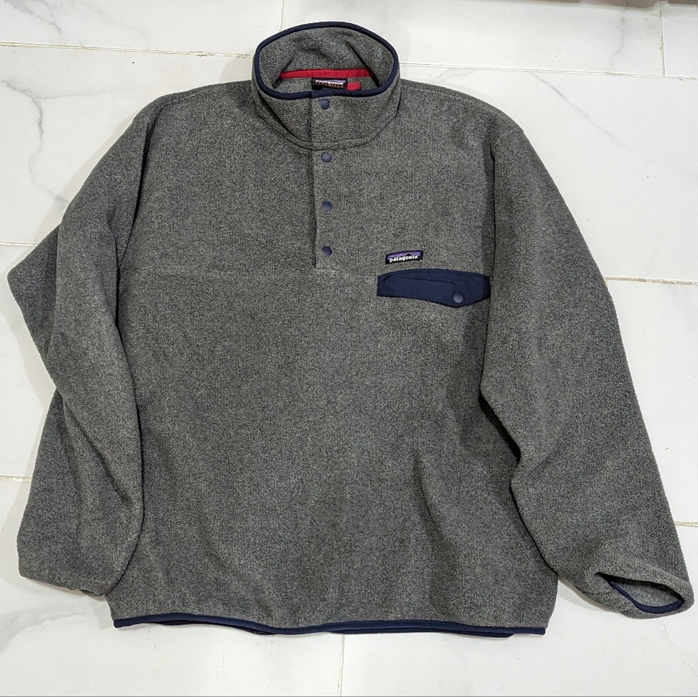 Patagonia Synchilla Pullover Fleece in Gray/Navy